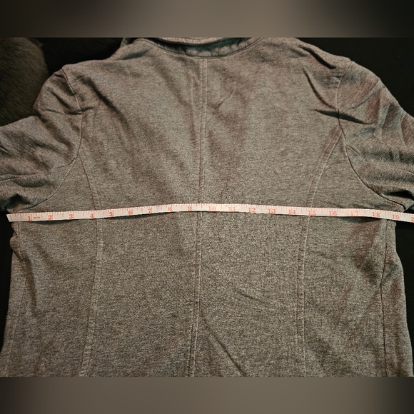 Old Navy Athleisure Blazer - Picture 11 of 11